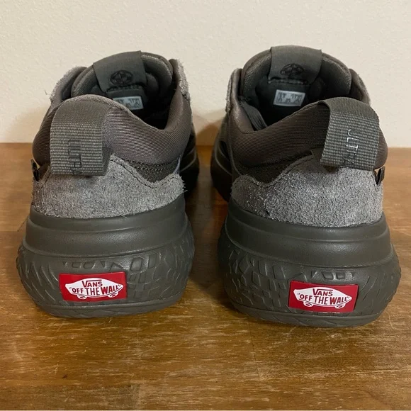 Size 9 - Vans UltraRange Neo VR3 MTE Mono Bungee Cord - Picture 10 of 15